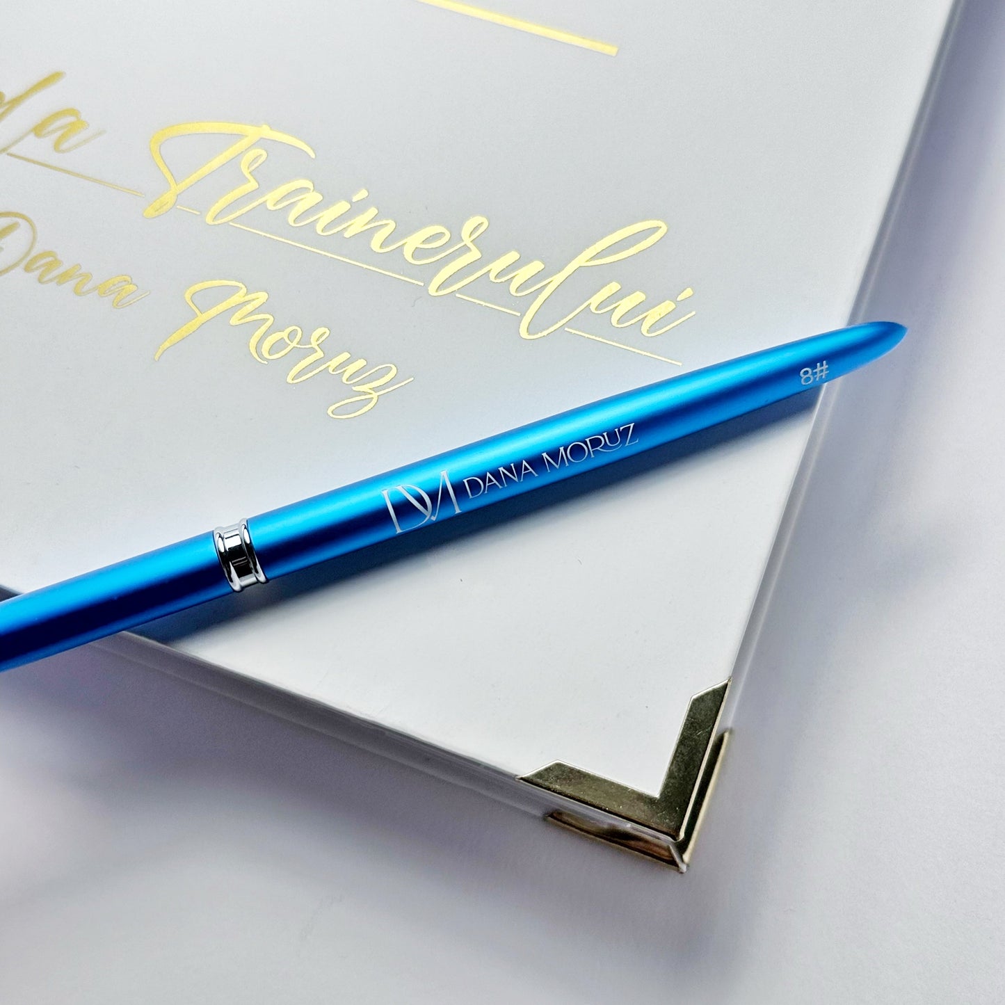 Pennello Acrygel n8 Dana Moruz, strumento professionale per modellazione e ricostruzione unghie facile da usare