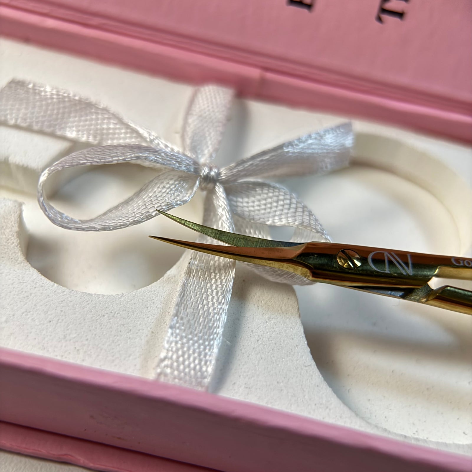 Forbicine per cuticole Gold Edition 02 - Dystinct